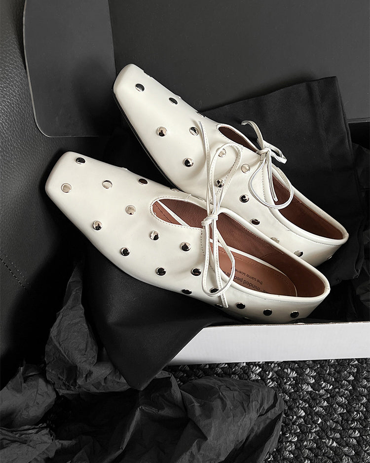 レトロリベット レースアップ シューズ〈3color〉