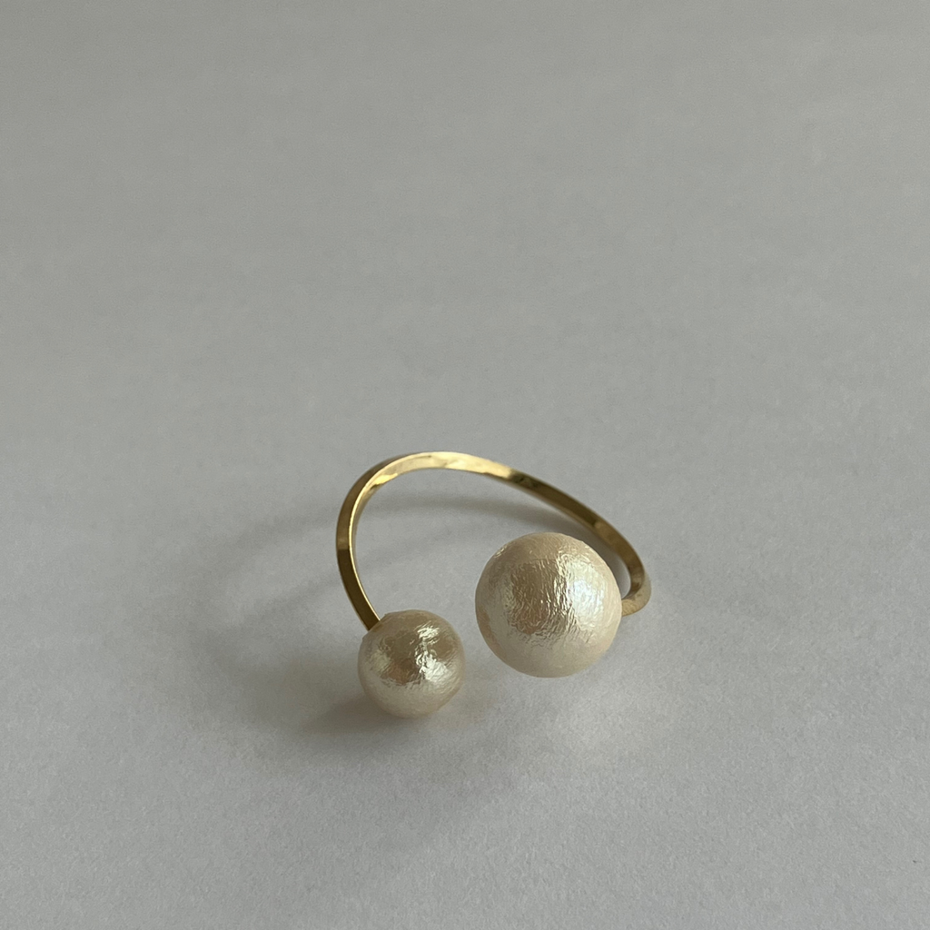 W Pearl open ring