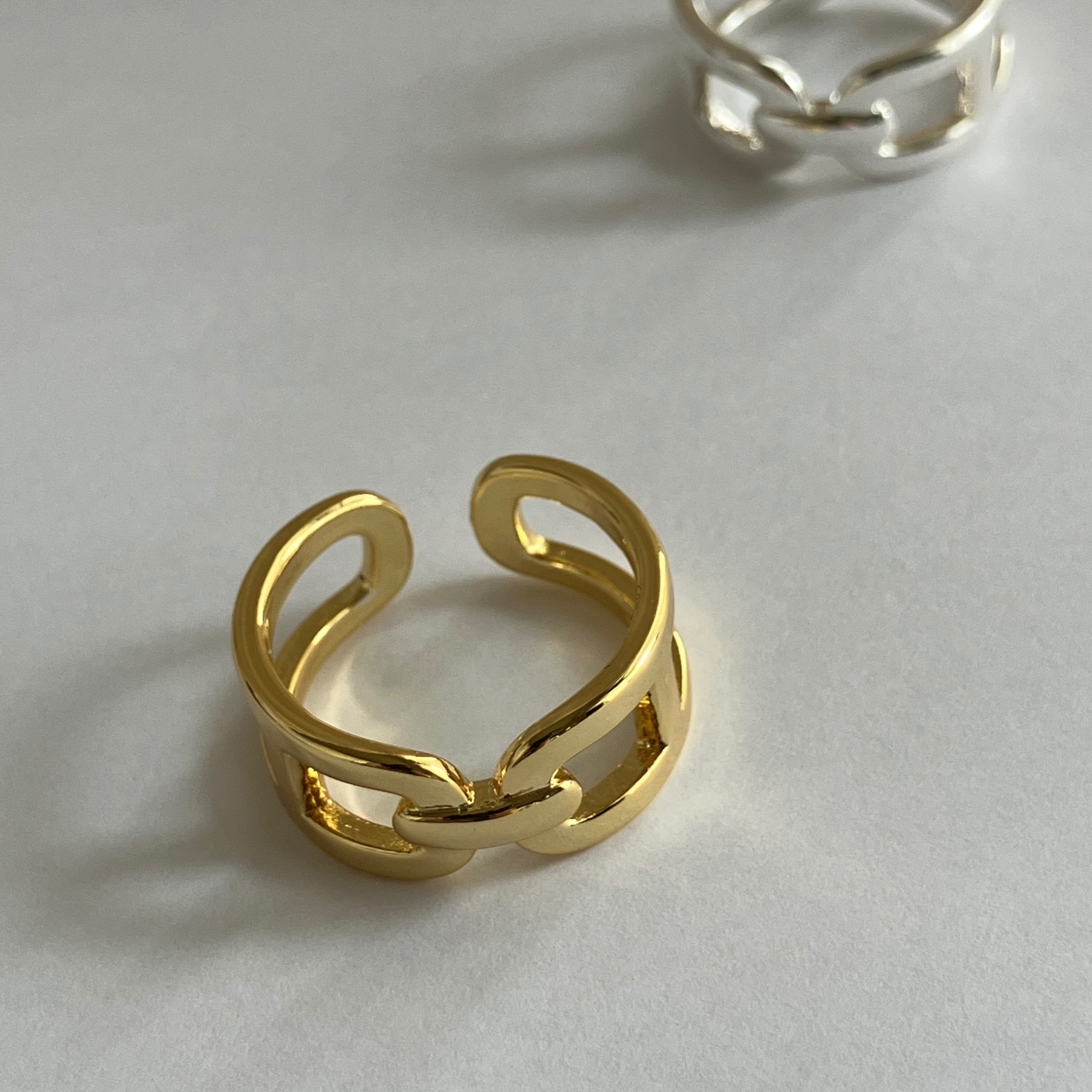 luxury chain ring