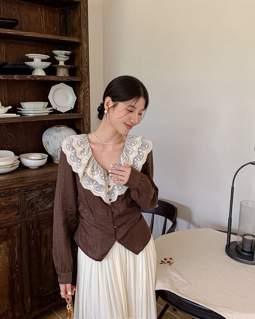 フリル&レース　Vネックブラウス〈2color〉