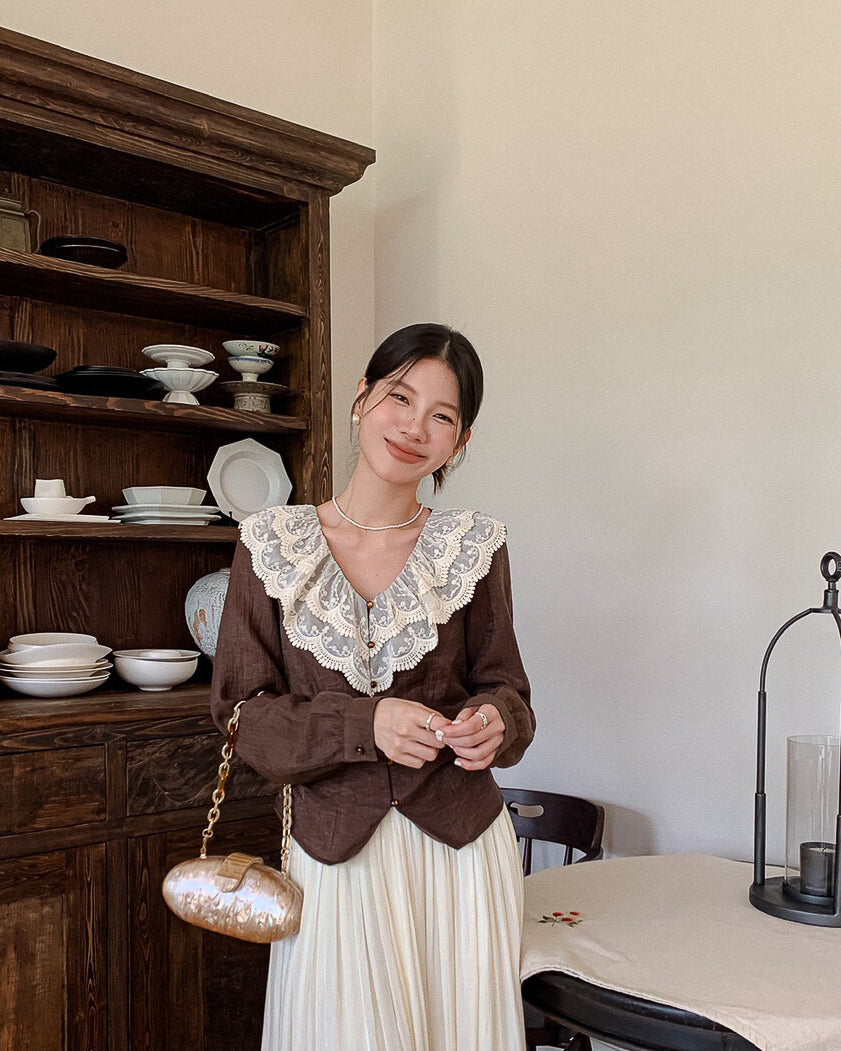 フリル&レース　Vネックブラウス〈2color〉