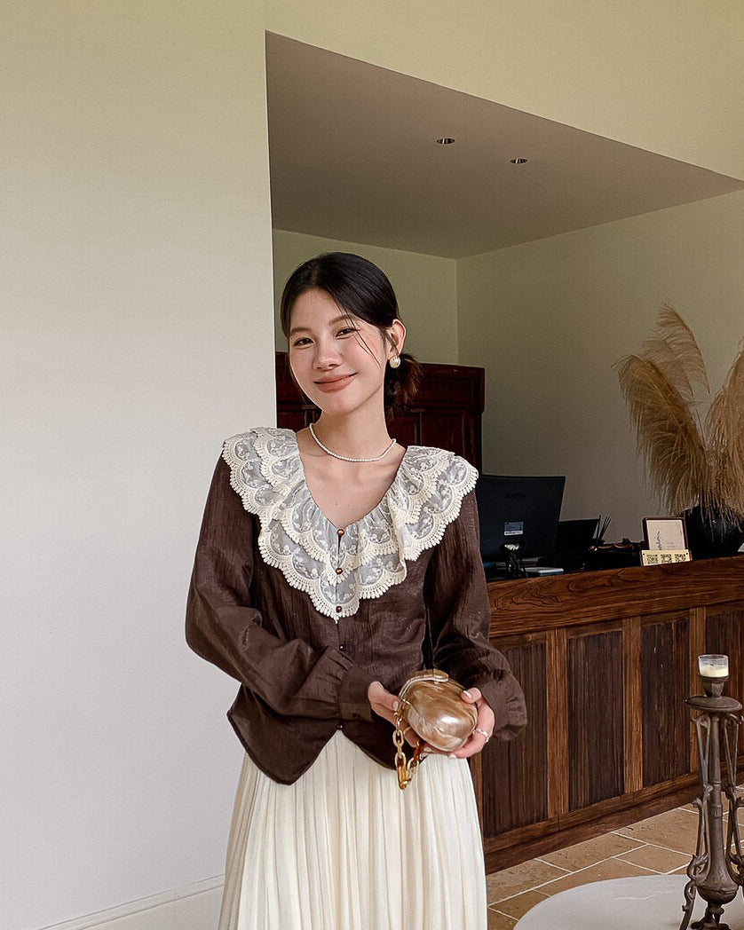 フリル&レース　Vネックブラウス〈2color〉