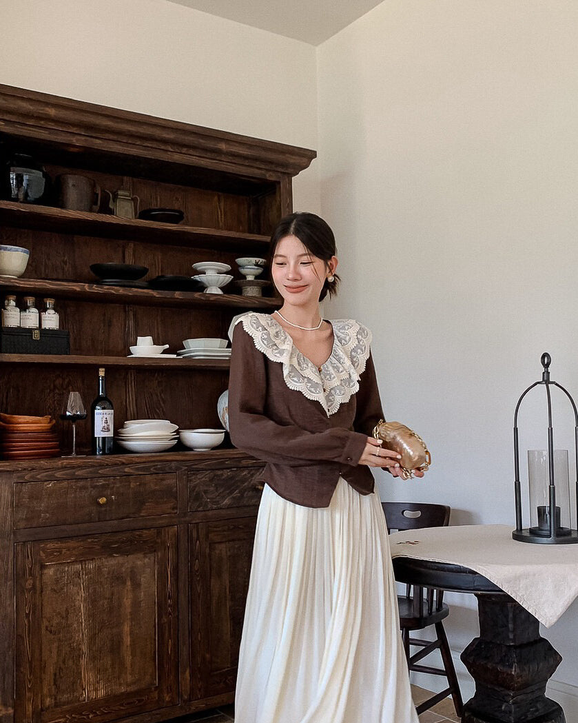 フリル&レース　Vネックブラウス〈2color〉