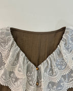 フリル&レース　Vネックブラウス〈2color〉