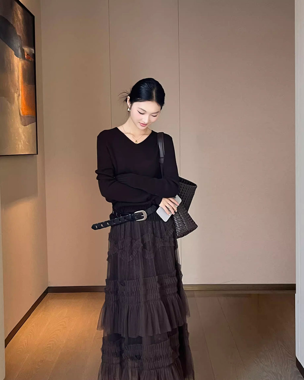 ブラウンVネックセーター