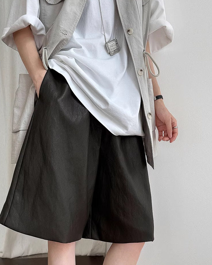 フェイクレザーミディパンツ