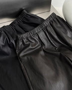 フェイクレザーミディパンツ