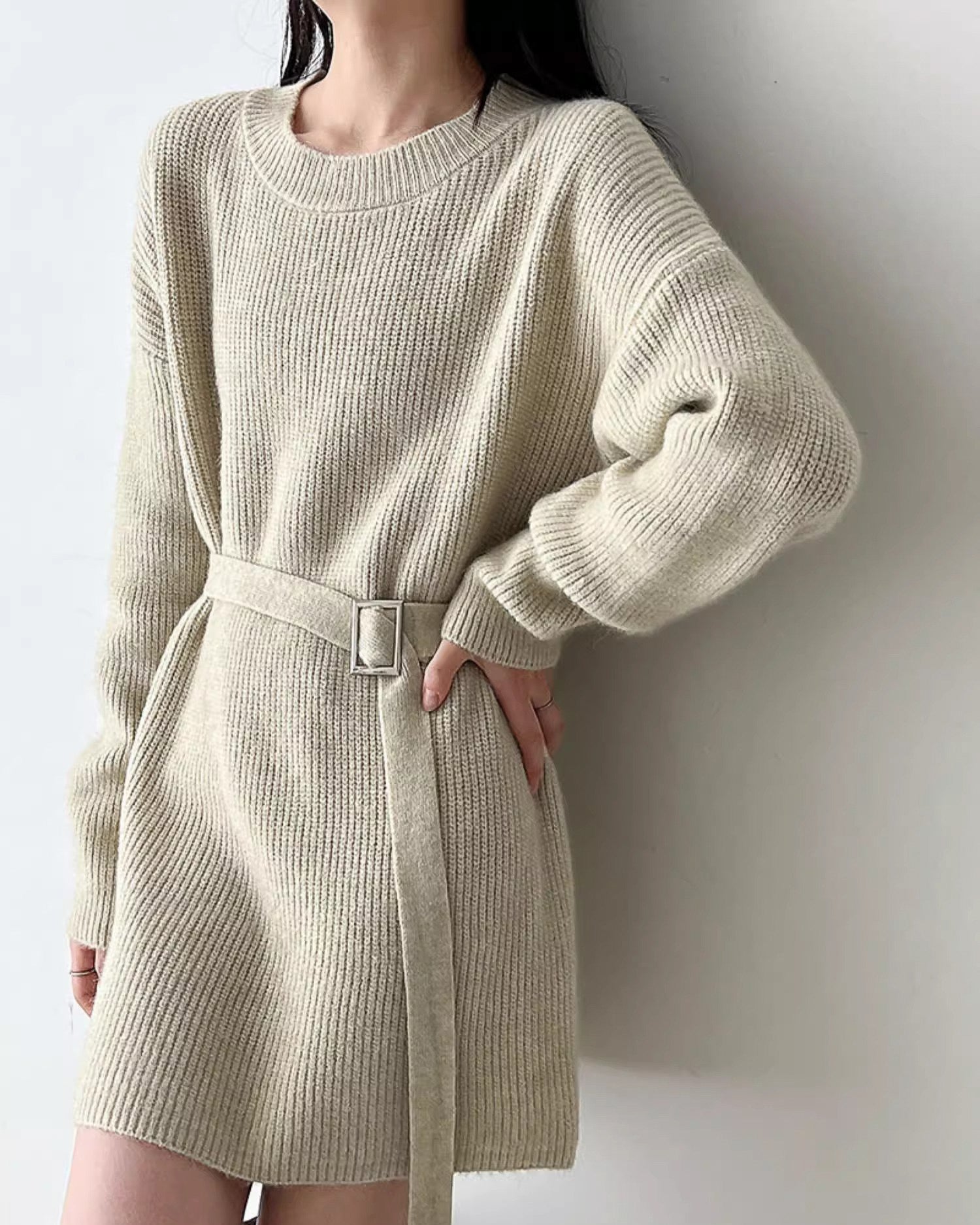 ベルト付きロングニット