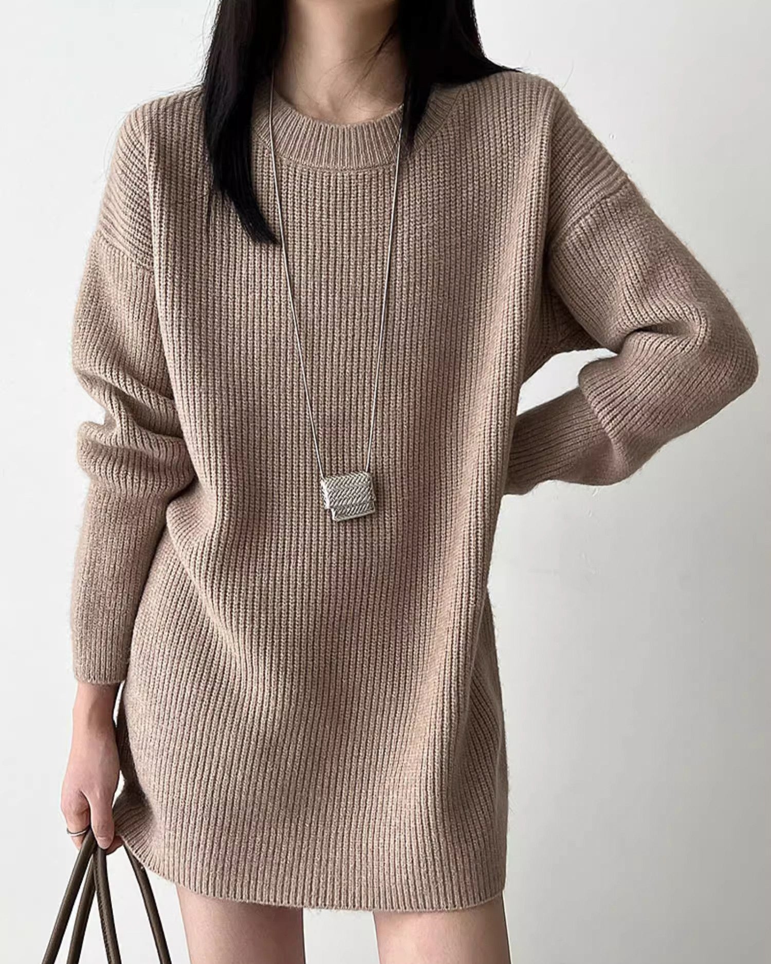 ベルト付きロングニット