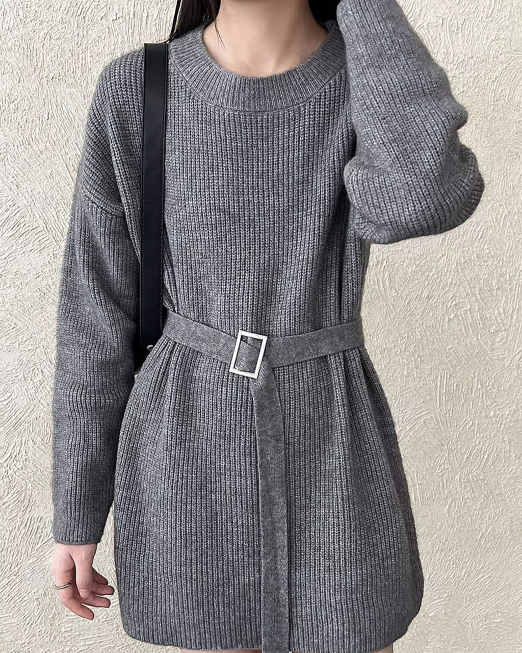 ベルト付きロングニット