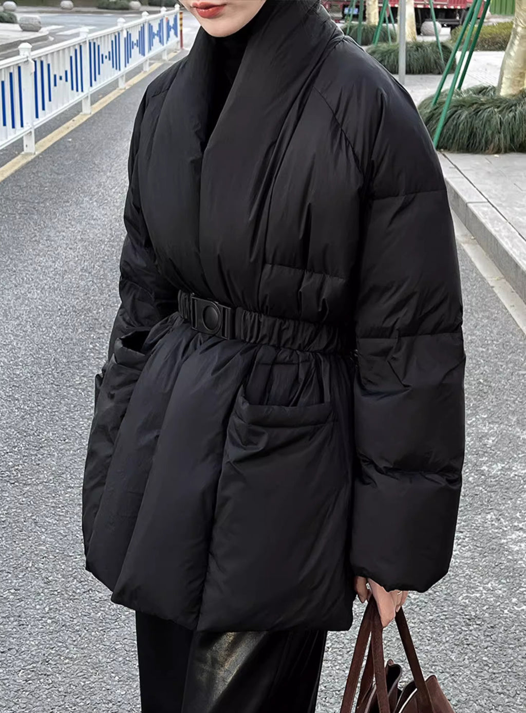 ノーカラーダウンコート