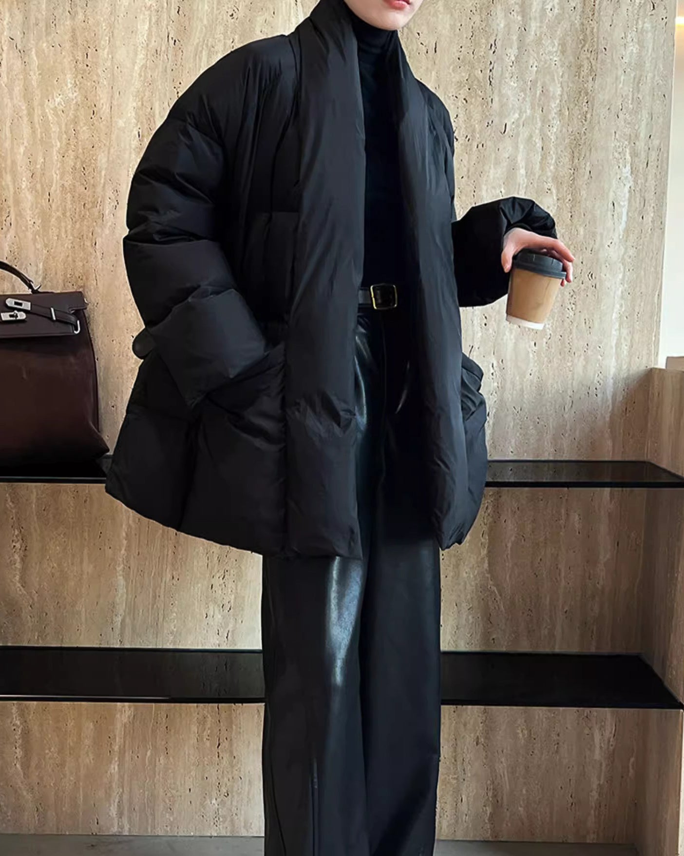 ノーカラーダウンコート