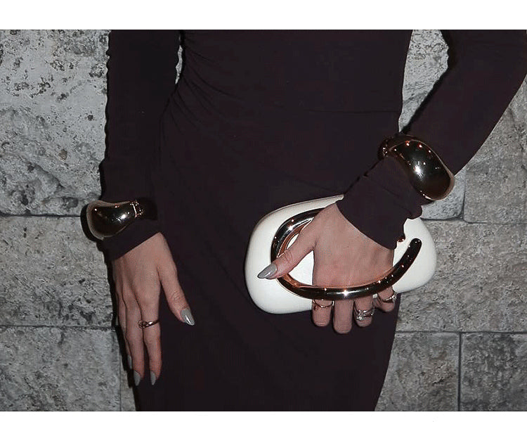 ゴールドハンドル クラッチバッグ