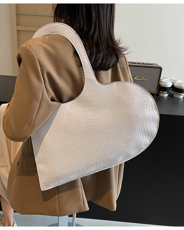 ハートシルエット ショルダーバッグ