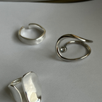 clear-stone flow Line ring