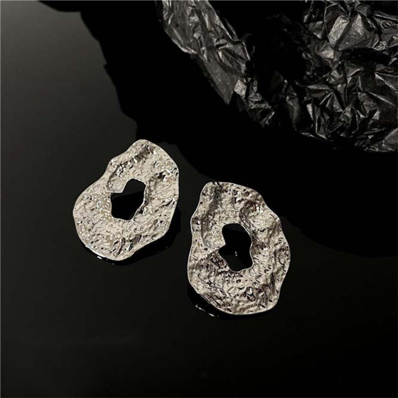 metal universe pierce