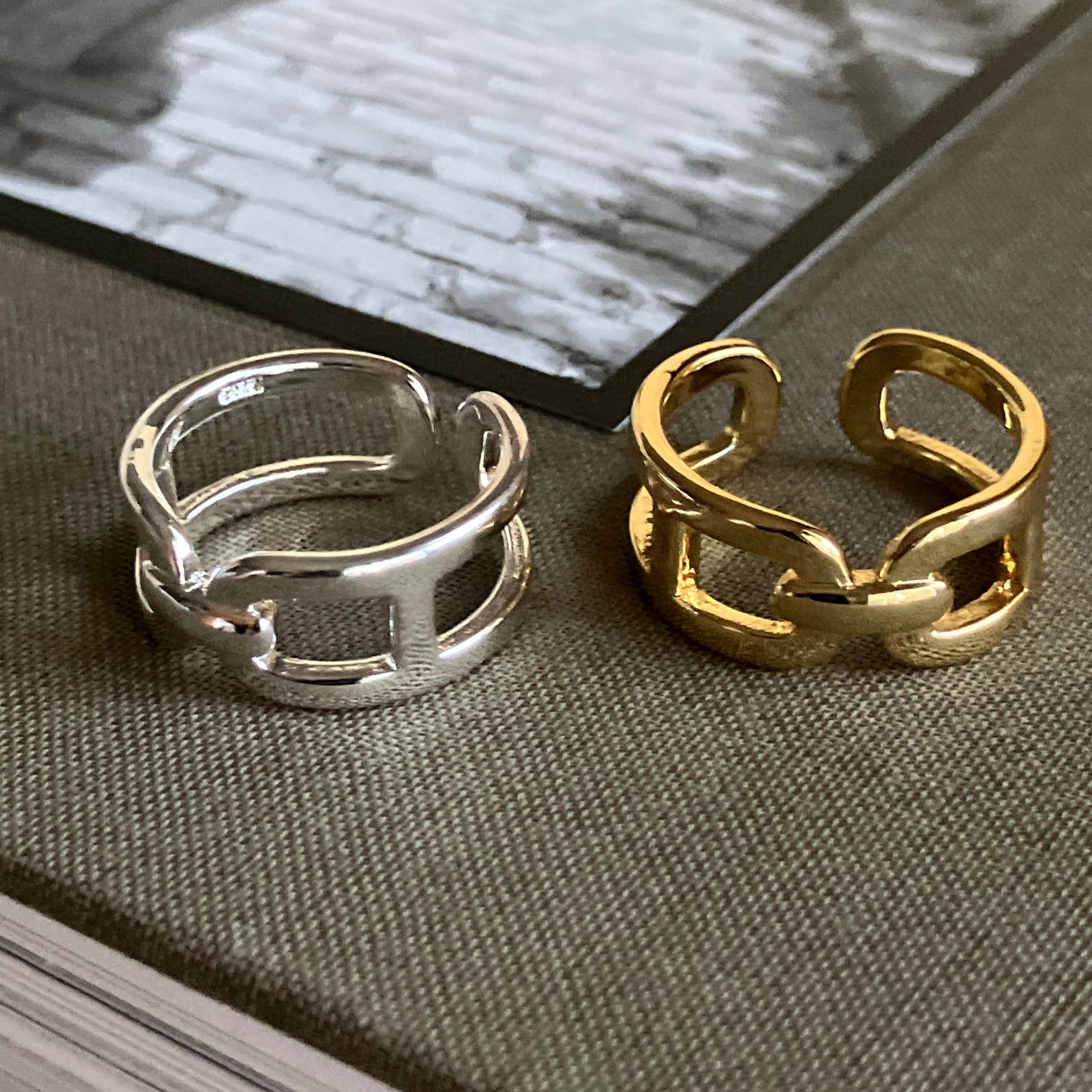 luxury chain ring