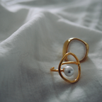 oval Pearl ring