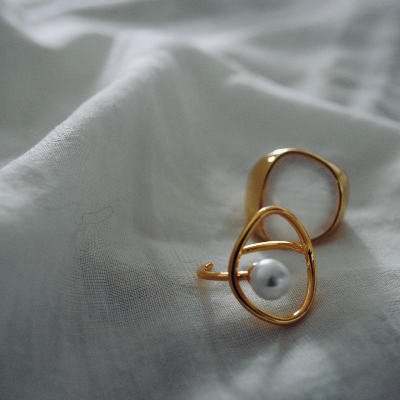 oval Pearl ring