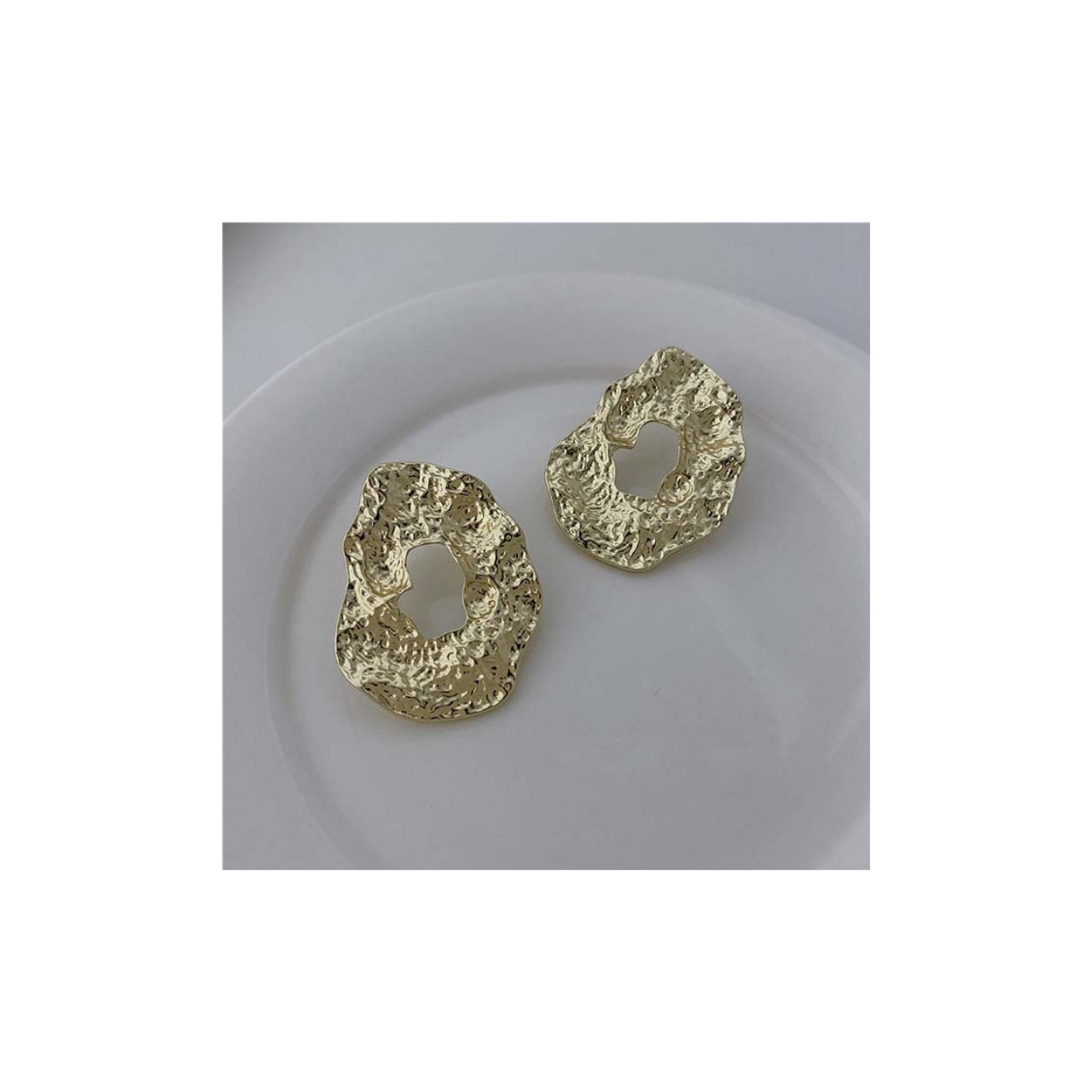 metal universe pierce