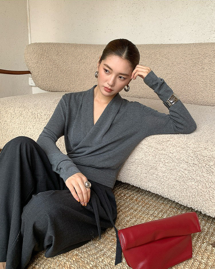カシュクール Vネックニット