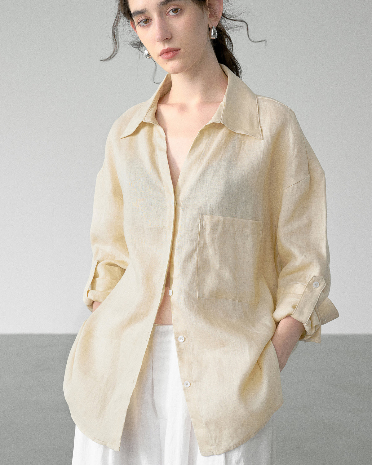 -linen- リラクシーロングシャツ 〈ライトイエロー〉