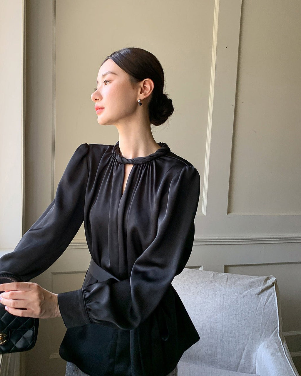 フレンチノット ラグジュアリーブラウス - ivonir