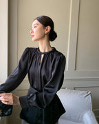 フレンチノット ラグジュアリーブラウス - ivonir