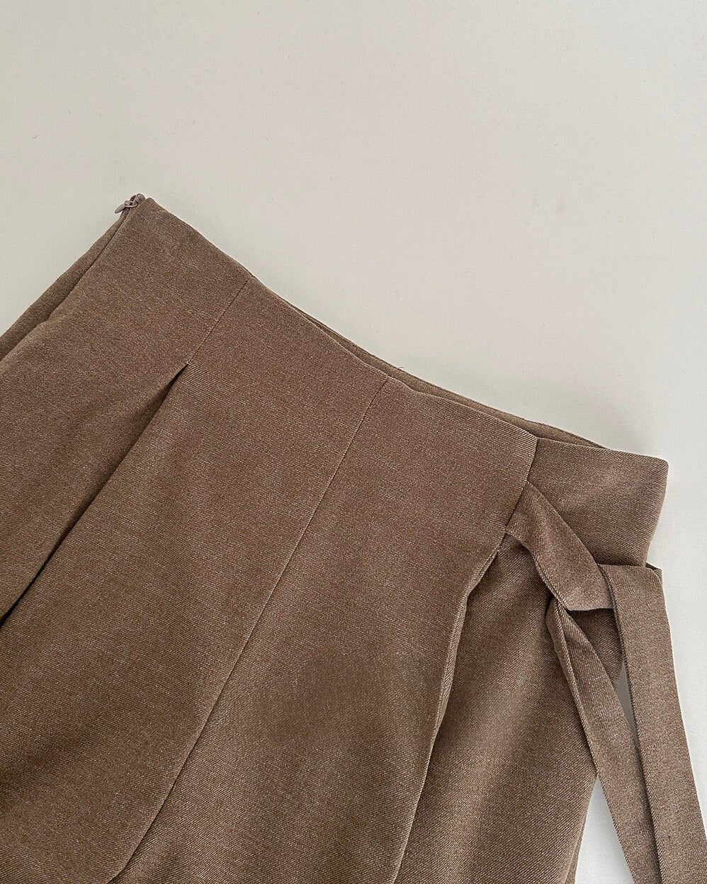 ウエストリボン ウールパンツ - ivonir