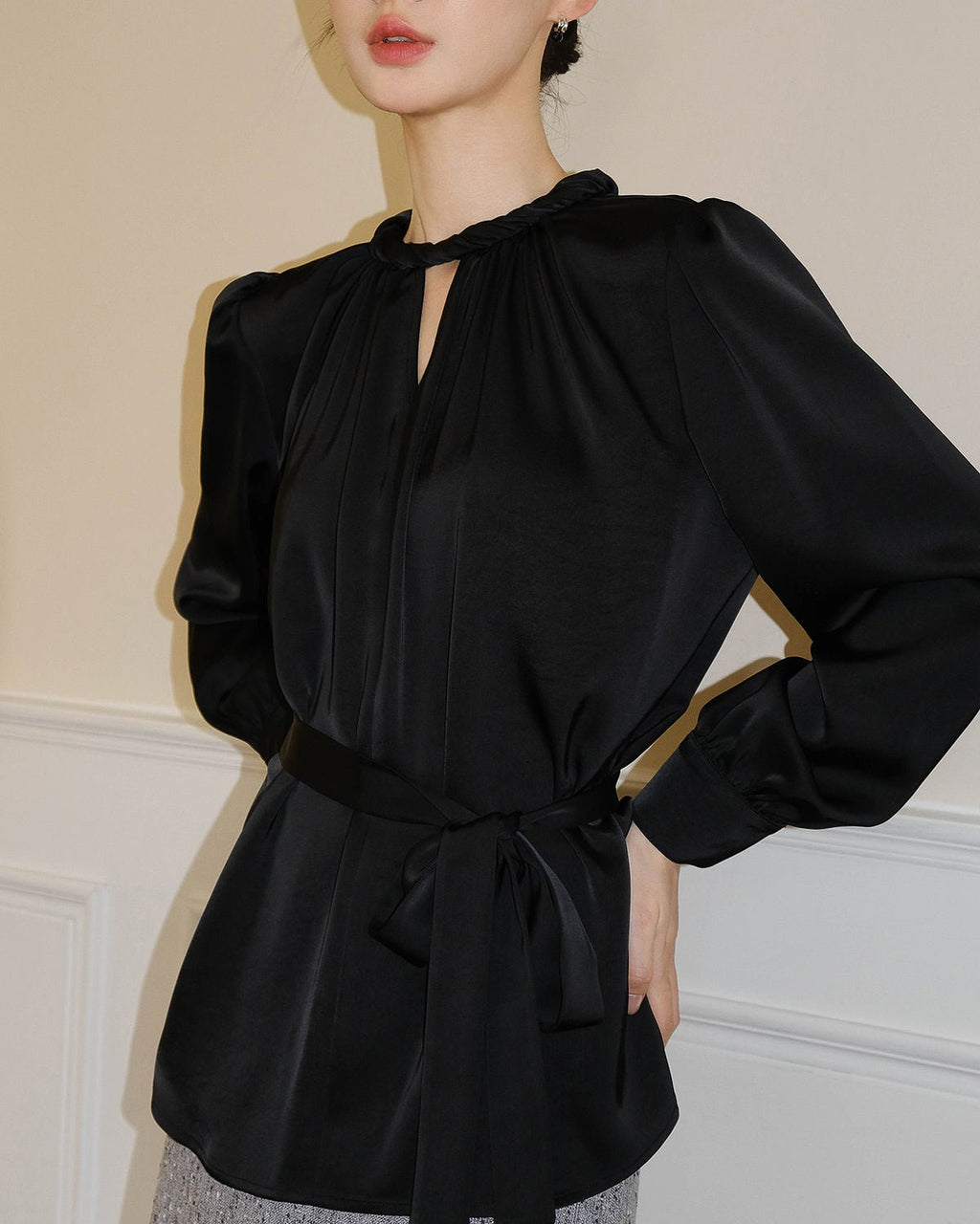 フレンチノット ラグジュアリーブラウス - ivonir