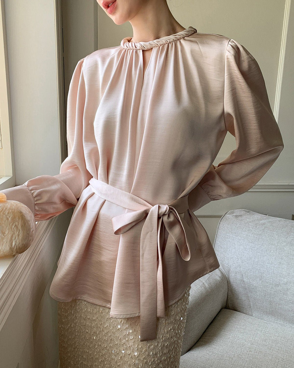 フレンチノット ラグジュアリーブラウス - ivonir