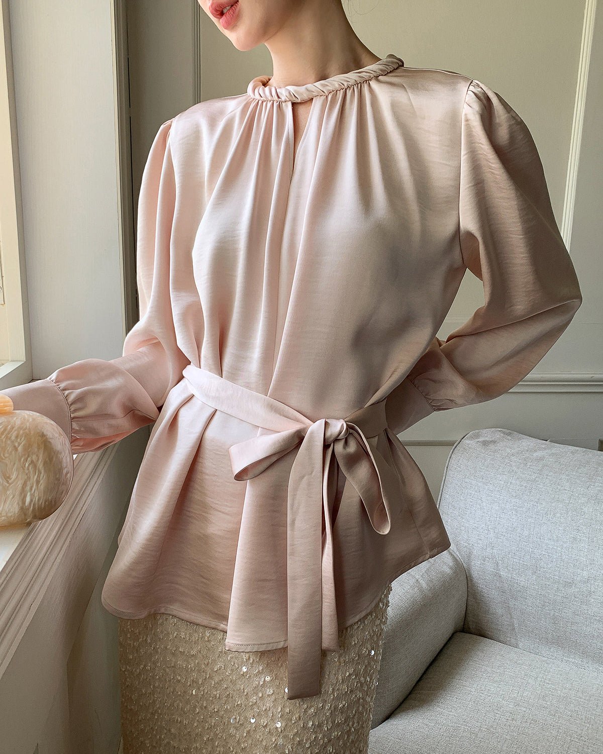 フレンチノット ラグジュアリーブラウス - ivonir