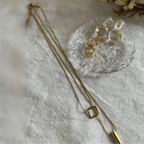 swaying square necklace - ivonir